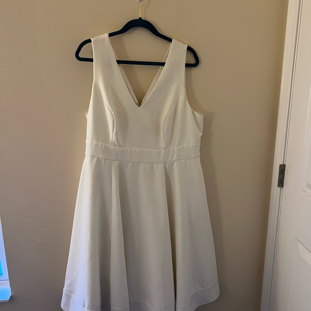 Torrid Wedding Dress Size 16